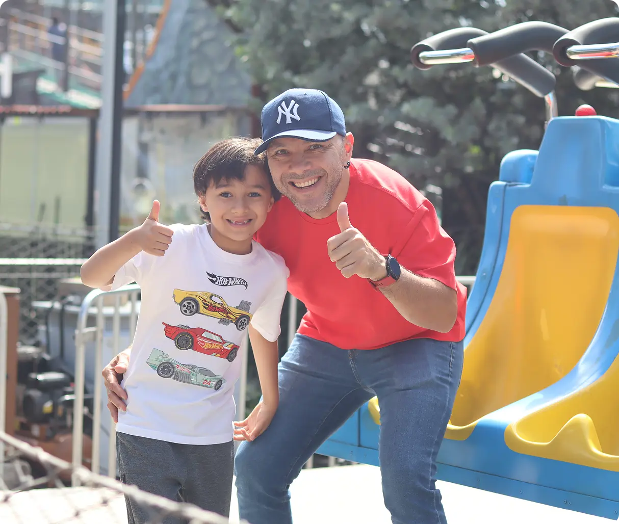 Padre e hijo en el parque